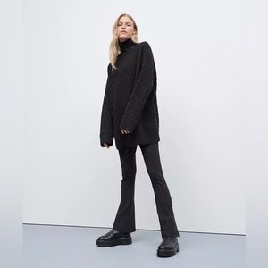 lululemon Align™ High-Rise Mini-Flared Pant
Regular black